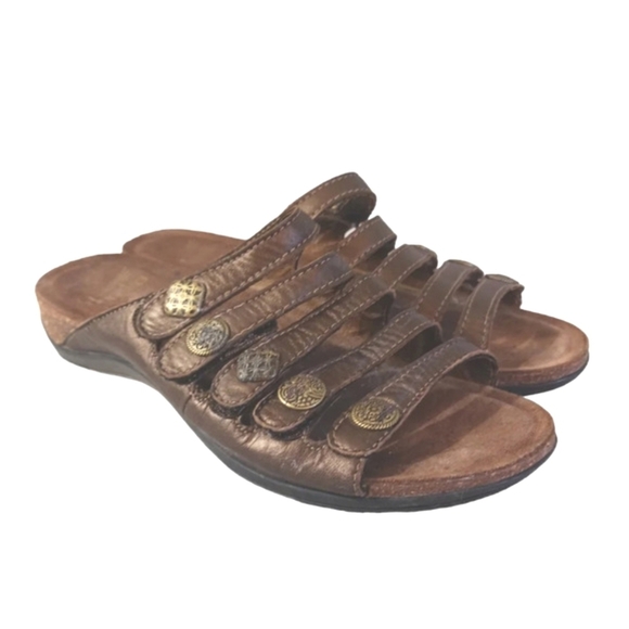 Dansko Janie Metallic Bronze Strappy Sandals with Gold Buttons 6.5-7 - Picture 10 of 10